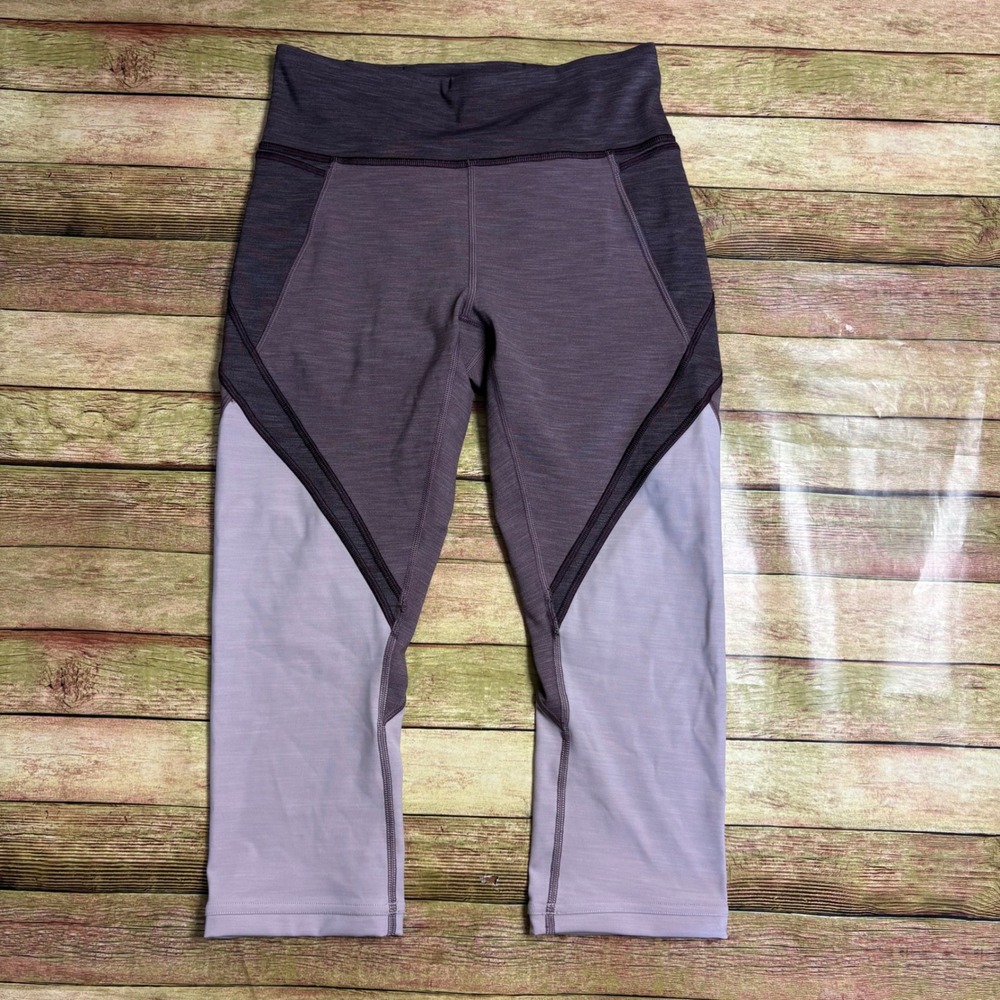 Lululemon Purple Colorblock Crop Leggings Size 6 High Rise Athletic Yoga Pants - Picture 3 of 7